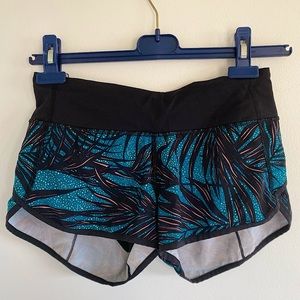 NWOT Lululemon Speed Up Short